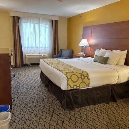 Baymont by Wyndham Mishawaka South Bend Area