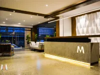 Madero Hotel & Suites Hotels near Triplets Bridge
