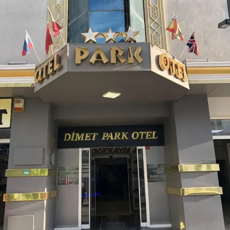Dimet Park Hotel