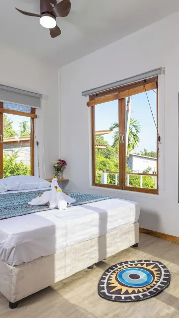 ห้องคอมฟอร์ทสตูดิโอพร้อมระเบียงและวิวสวน