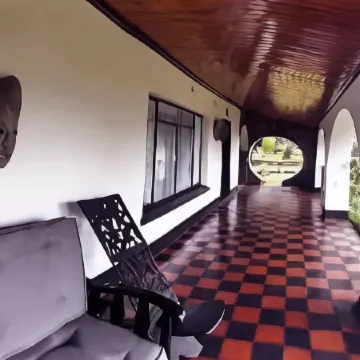 Vimbainashe Villa