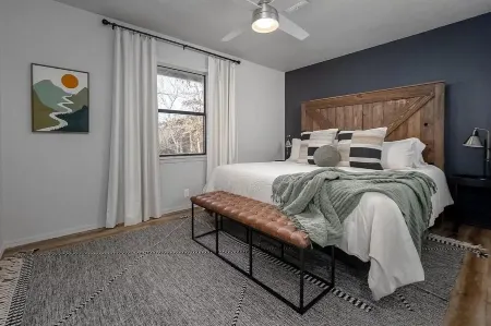 Where the Magic Cabins - Near Turner Falls!