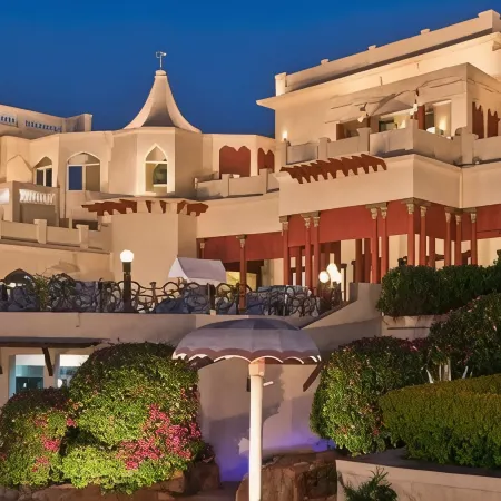 Noor-Us-Sabah Palace Отели рядом с достопримечательностью «Taj Mahal Palace»