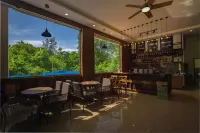 KHACH SAN BIEN TAY Hotels in Ha Tien
