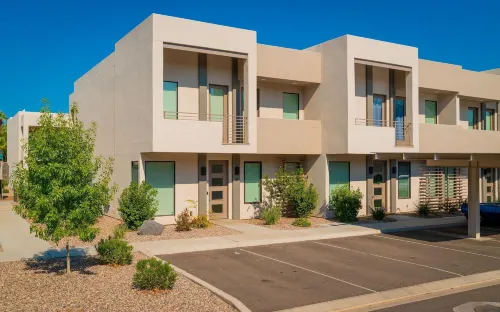 RedAwning提供的Abby's Retreat 4卧室聯排別墅