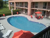 Super 8 by Wyndham Knoxville West/Farragut - Pools