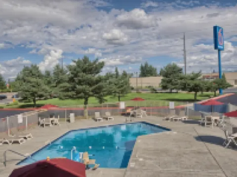 Motel 6 Everett, WA - North Hotels in Everett