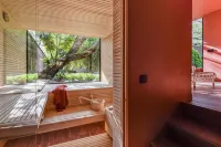 Cabosse, Boutique Palace & Spa