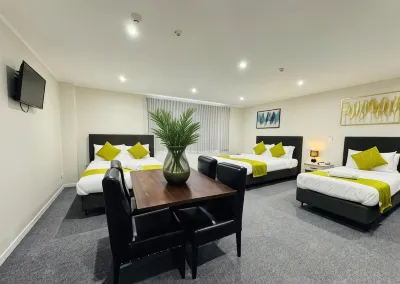 Bakers Lodge Hotels in 