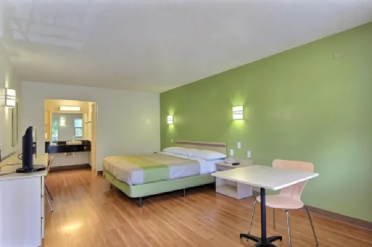 Motel 6 Austin, TX - Central Downtown UT Hotel di Austin