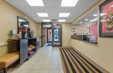 Extended Stay America Suites - Buffalo - Amherst Отели в г. Амхерст
