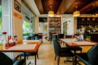 Rapeepan Ville Hotel - servizio colazione