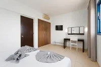 Kritamo Beach Hotel Apartments