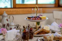 Mountain Lodge - breakfast