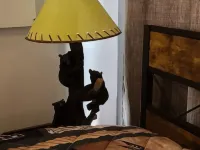 Cozy Native American Village! HOT TUB! PET FRIENDLY!Fenced-in yards! Hoteles en Rifle