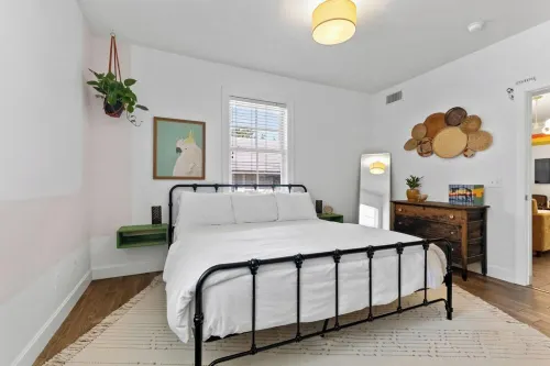 Charming Urban Retreat near Dickson St.