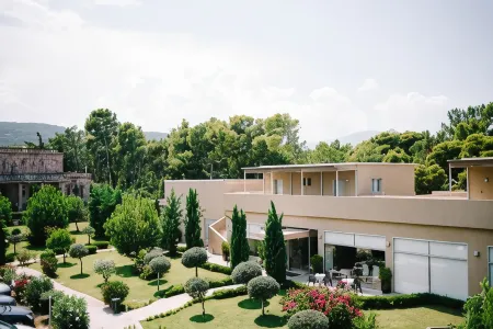 Sikyon Coast Hotel and Resort Отели в г. Коринфия