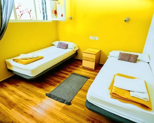 Onefam les Corts Các khách sạn ở Barcelonès
