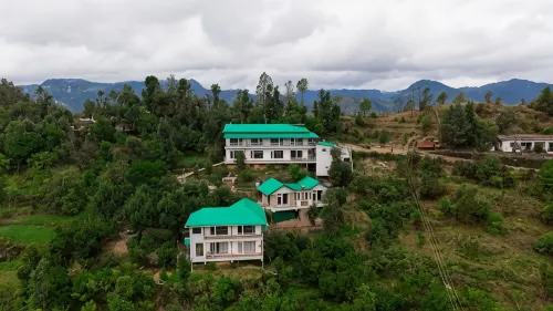 Shree Parijat Resort - Luxury Resort in Mukteshwar Hotels in Mukteshwar