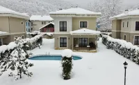 Guzel Evler Family Resort - Airport Shuttle