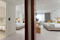 B4B Athens Signature Hotel - piscina
