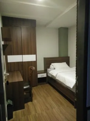 Lewi House
