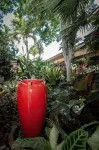 Sunset Suite - Luxury Studio in tropical gardens with koi ponds, waterfalls - プール