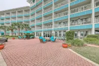 Carillon Beach Resort~ 5 min from 30A~Lakeside~Walk to Beach~Pools~Hot tubs - Wifi