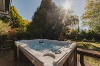 The Birch - 3 bedroom cottage - spa