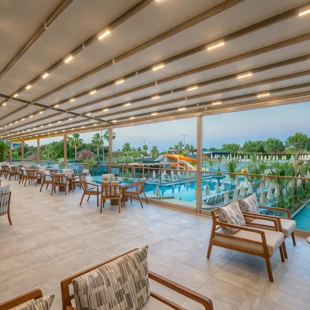 Vox Maris Resort