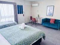 Merivale Court Large Studio-Unit 2 Hotels near Saint Albans