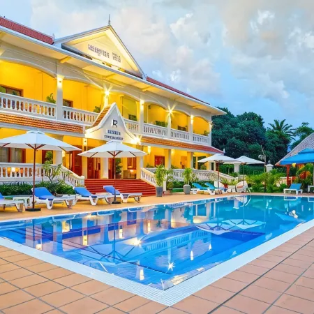 Riviera Hotel & Resort Kep