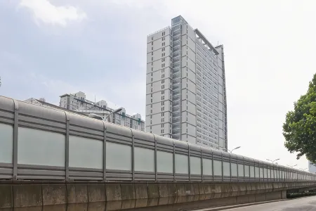 Q8 Hotel
