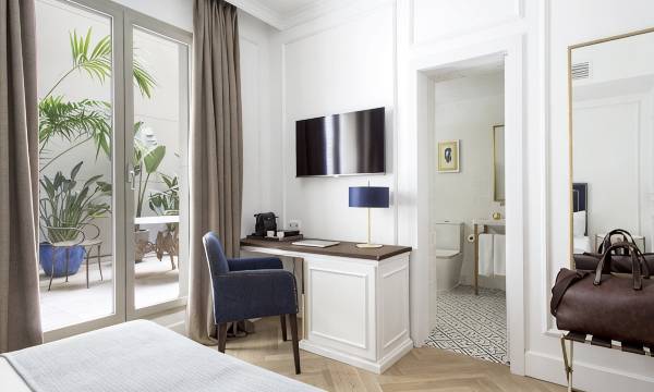 Hotel Midmost by Majestic Hotel Group
