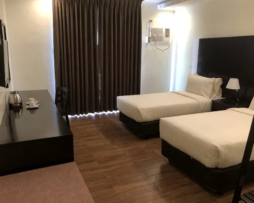 Piña Suites Hotels in Ormoc