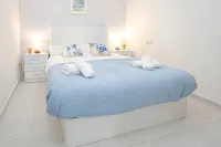 Luminoso apartamento a un paso de la playa - Condos