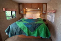 Glamping RV Overlooking Conesus Lake Finger Lakes Region Fire Pit A/C and Pool - Pools