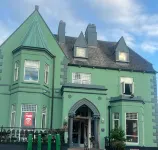 The Strand Hotel, the Former Residence of Oscar Wilde Hotéis em 