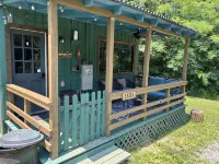 Cozy cabin in the Cherokee National Forest. Minutes from Hiwassee River. - Chalets