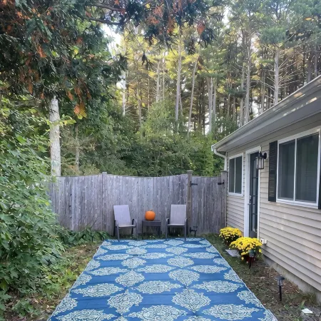 Private Cozy 1-br condo w/ high ceilings, WiFi, AC in quiet N. Framingham