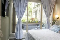 Beach Bliss Oceanfront King Suite! Stunning View, Patio, Dock, Pool & Hot Tub! - Beach