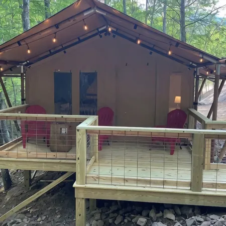 BEARADISE “Glamping Paradise”