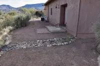 Unique top of the world straw bale cottage has ASTOUNDING views. - Country Houses
