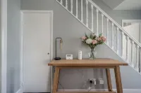 Stunning home over looking Belfast City, 11 minutes to City Centre - Bungalows