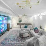 Dapper Deco • Private Basement - Wifi