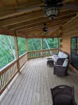 Beautiful and relaxing mountain log cabin with stunning views