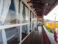 Cozy Top Suite. Ocean View. Pool Access. Taboga Island Hoteles en Taboga