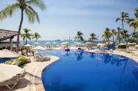 Krystal Ixtapa - Gym