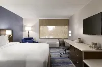 Skyline Hotel Detroit Airport, SureStay Collection by BW - Pools