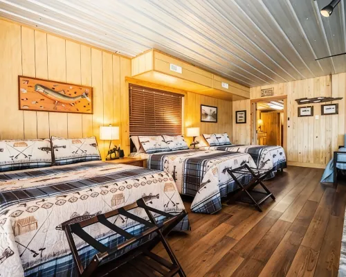 Luxury Riverfront Lodge Fishing, Hot Tub & White River Access and Ozark Views” 백스터 카운티 호텔